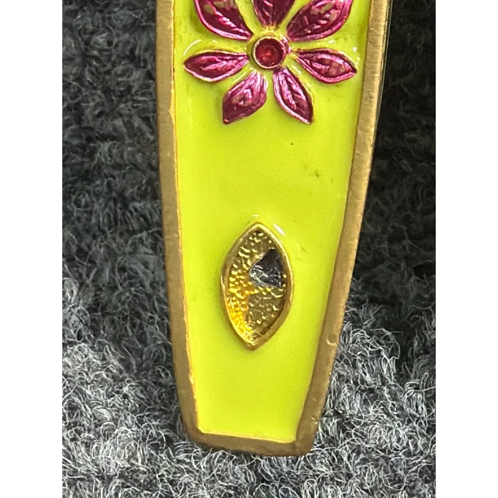 2 Saints Cheese Spreader Set 2pc Lime Green Enamel Floral Stainless Steel